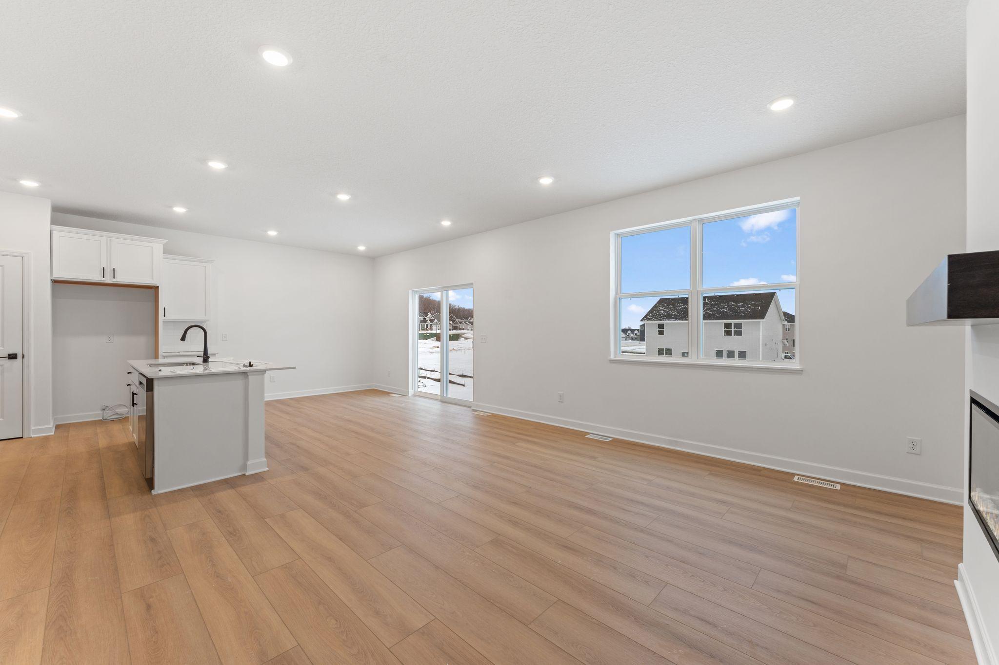 22385 Isla Way Rogers, MN 55374 - Photo 9 of 20