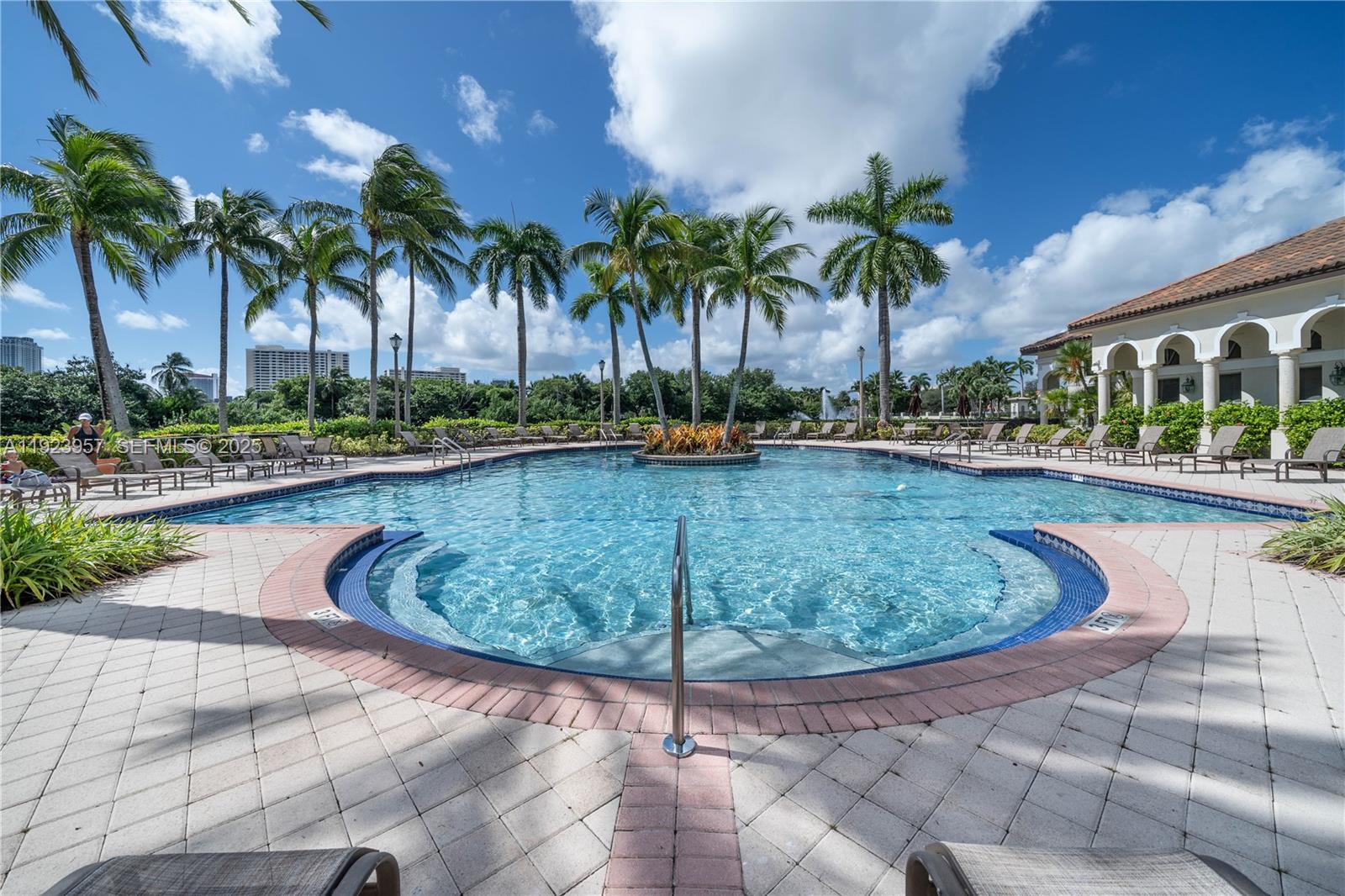 1547 Mariner Way Hollywood, FL 33019 - Photo 48 of 50