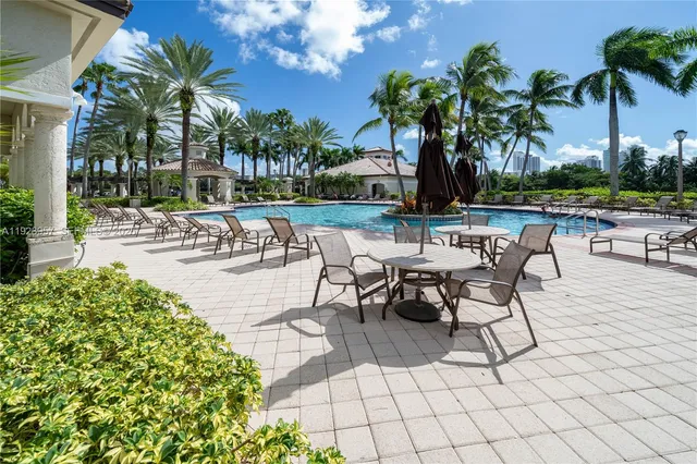 $1,500,000 | 1547 Mariner Way, Hollywood, FL 33019