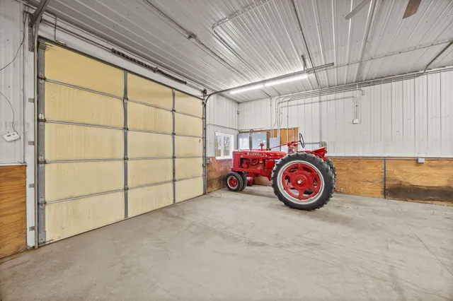 $640,000 | 3990 Moore Avenue Northwest, Annandale, MN 55302