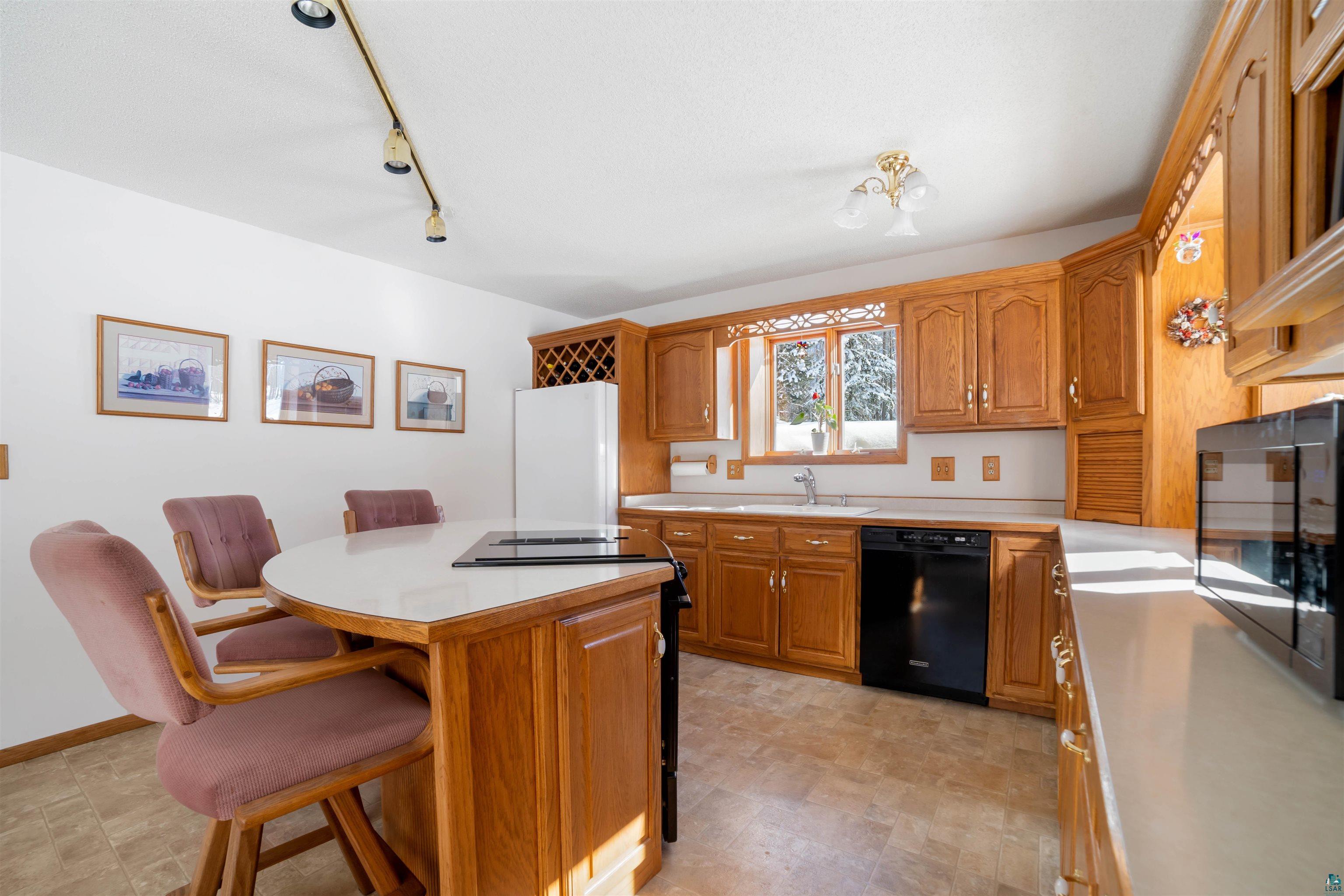 6079 Charles Road Saginaw, MN 55779 - Photo 18 of 33 Gallery Image 18