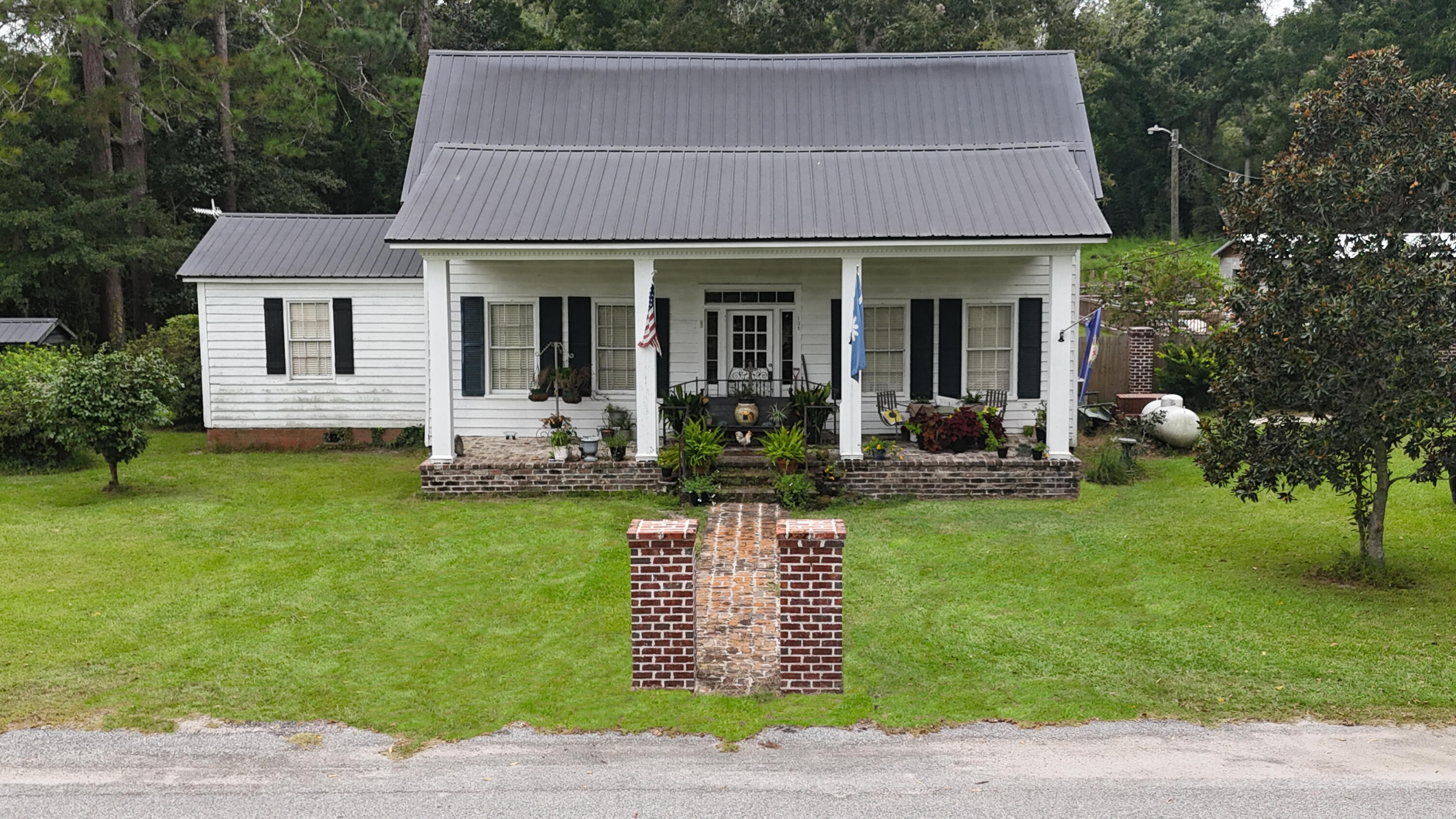 106 County Rd S-18-134 Reevesville, SC 29471 - Photo 3 of 37 Front Church Street