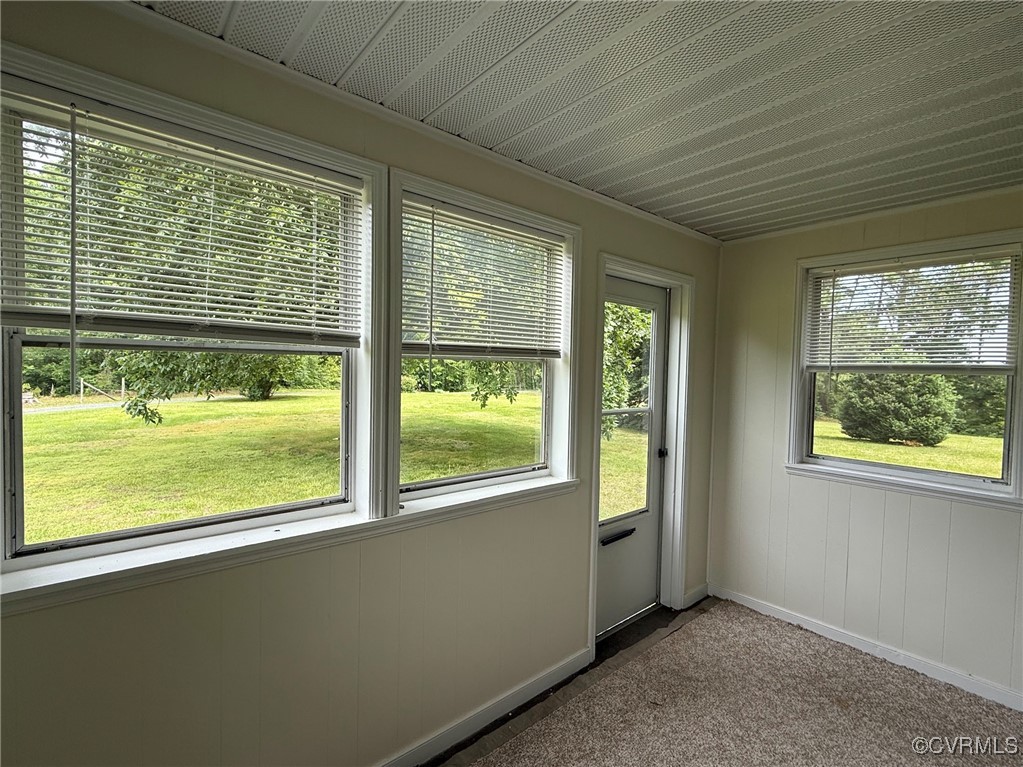1252 Columbia Road Columbia, VA 23038 - Photo 7 of 41 Property entrance through sunroom with plenty of n