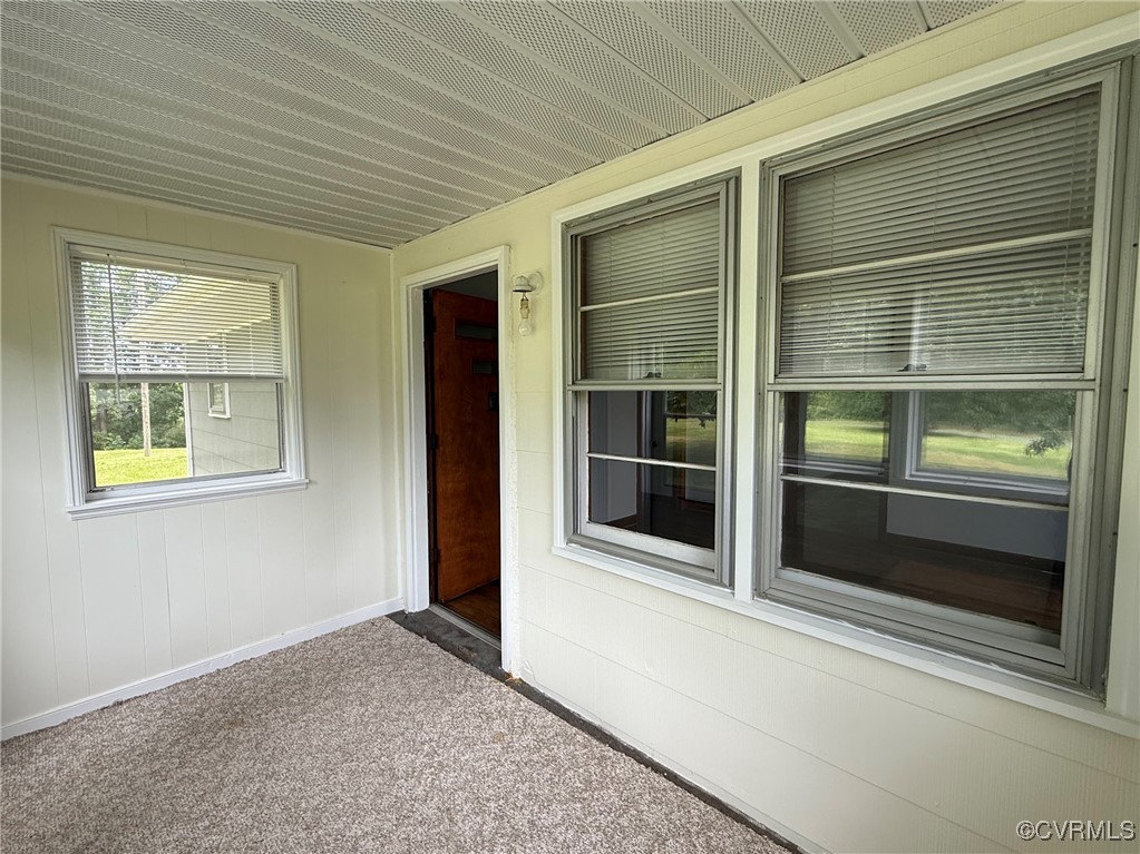 1252 Columbia Road Columbia, VA 23038 - Photo 9 of 41 Property entrance through sunroom