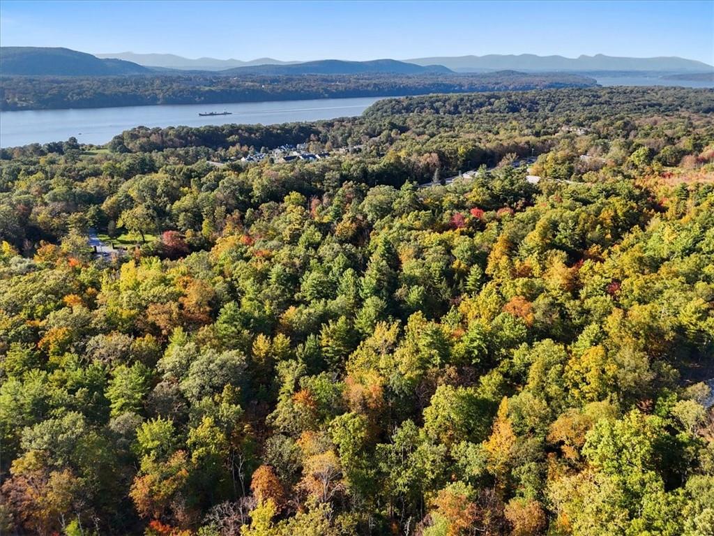 4888 Albany Post Road Staatsburg, NY 12580 - Photo 7 of 18 a view of a city with ocean