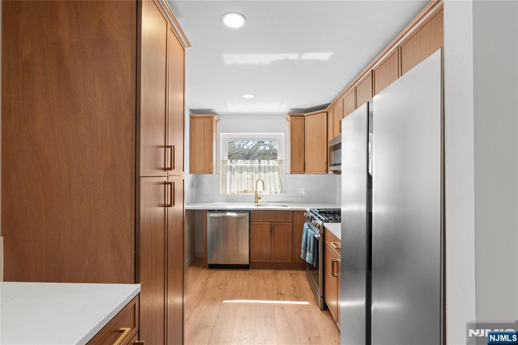 25 Jefferson Street, Unit 4E Hackensack, NJ 07601 - Photo 8 of 15