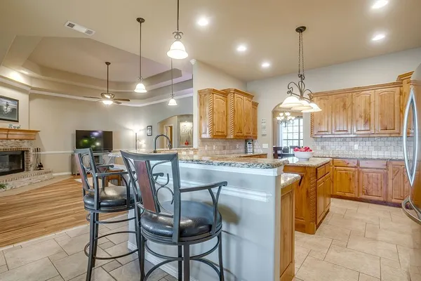 $675,000 | 515 Morrow Road, Springtown, TX 76082