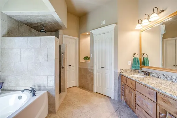 $675,000 | 515 Morrow Road, Springtown, TX 76082