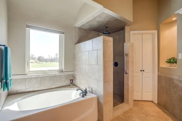 $675,000 | 515 Morrow Road, Springtown, TX 76082