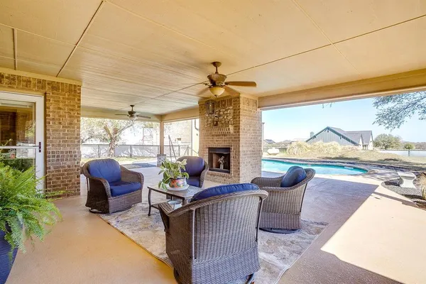 $675,000 | 515 Morrow Road, Springtown, TX 76082