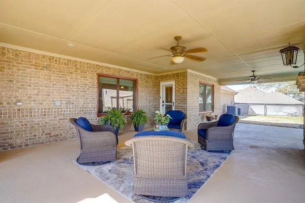 $675,000 | 515 Morrow Road, Springtown, TX 76082