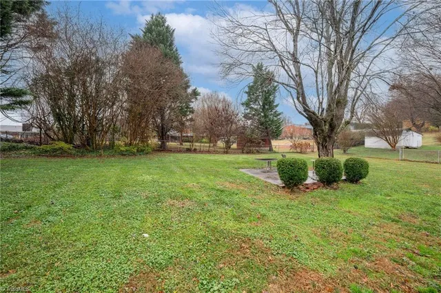 $275,000 | 6070 Blue Bonnet Lane, Winston-Salem, NC 27103