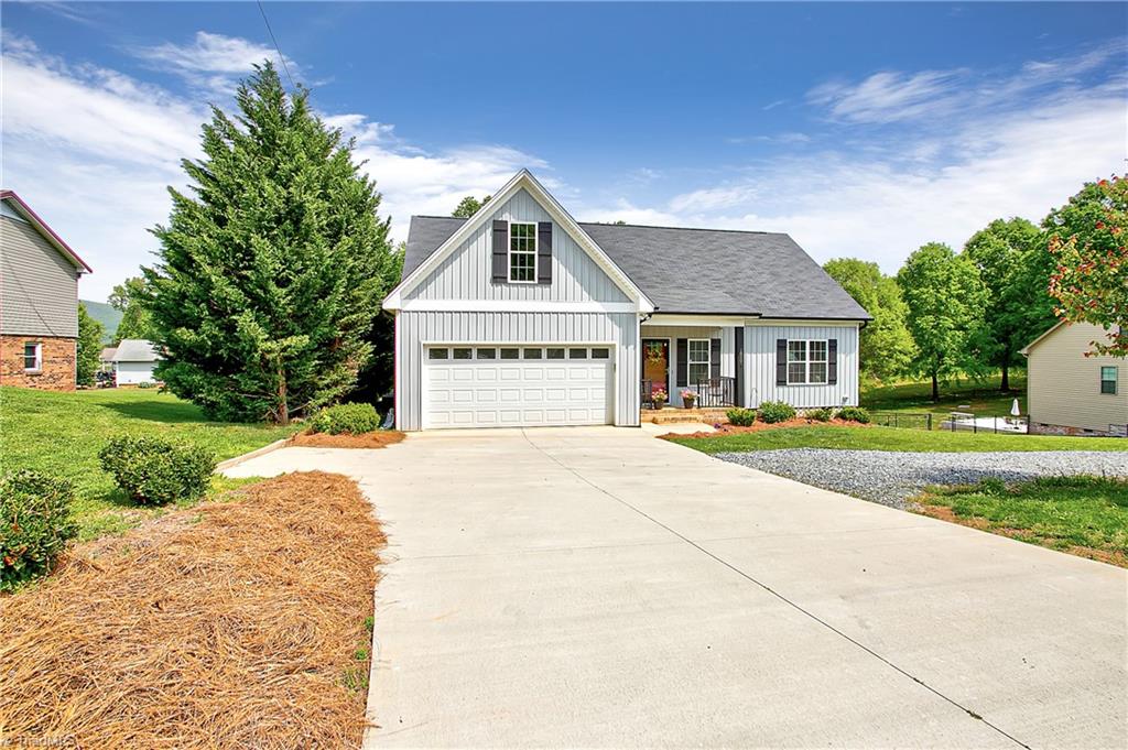 1890 Chestnut Grove Road King, NC 27021 - Photo 3 of 36