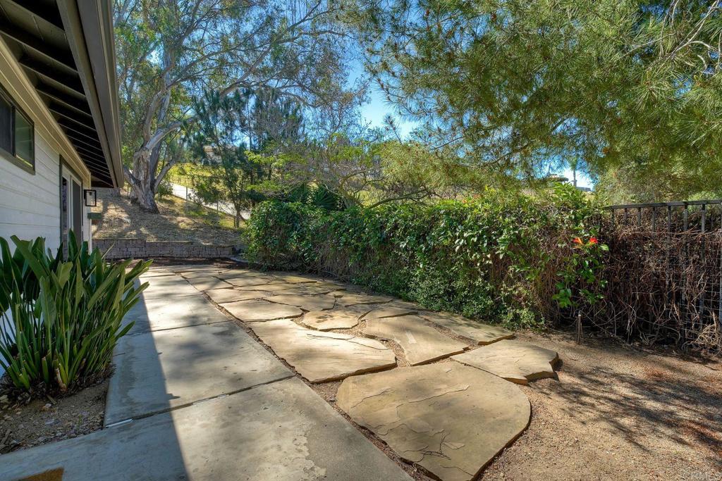 2830 Green Canyon Road Fallbrook, CA 92028 - Photo 30 of 43