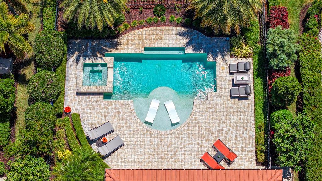 7975 Matera Court Lakewood Ranch, FL 34202 - Photo 3 of 83