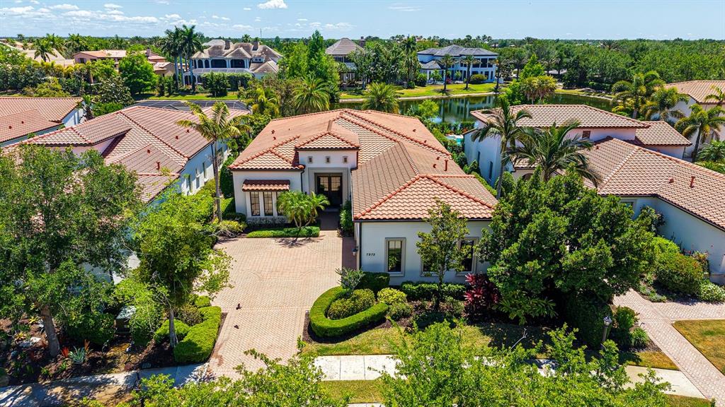 7975 Matera Court Lakewood Ranch, FL 34202 - Photo 10 of 83