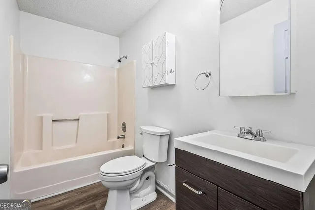 $1,225 | 4 East 1st Street, Unit B, Aragon, GA 30104