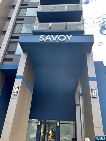 $2,200 | 464 Gorge Road, Unit 6B, Cliffside Park, NJ 07010