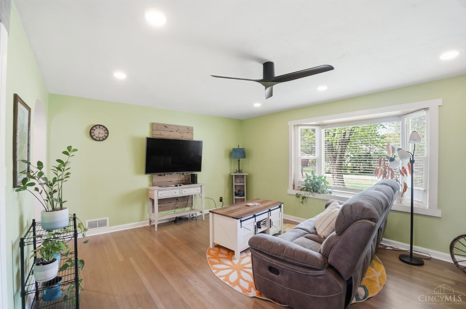 5827 Lake Road Morrow, OH 45152 - Photo 8 of 55