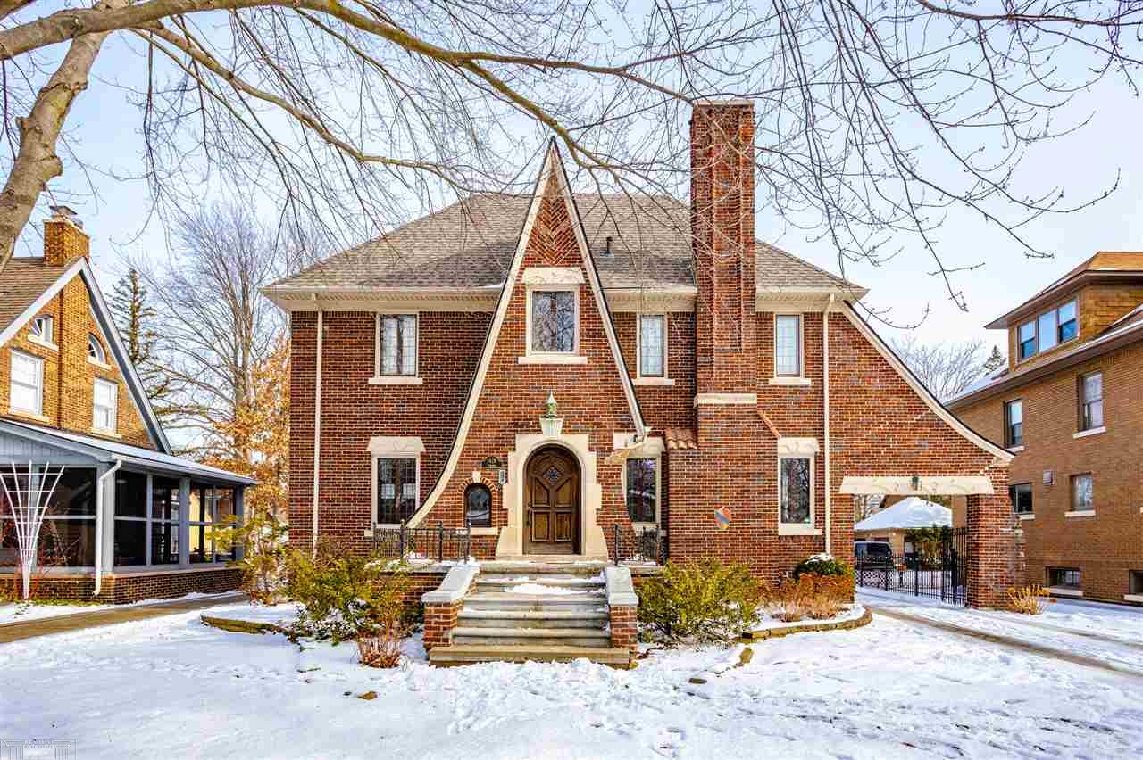 1428 Yorkshire Road Grosse Pointe Park, MI 48230 - Photo 2 of 45