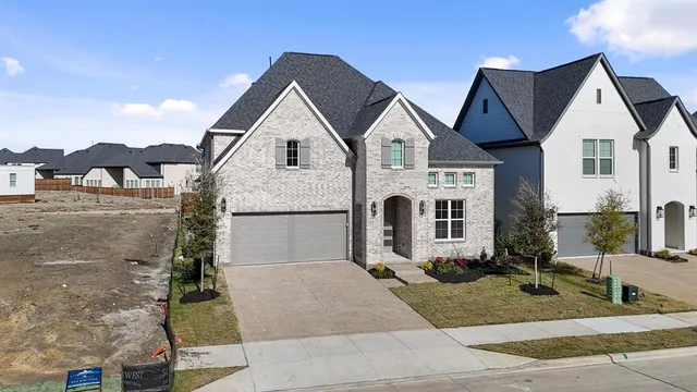 a view of house with street