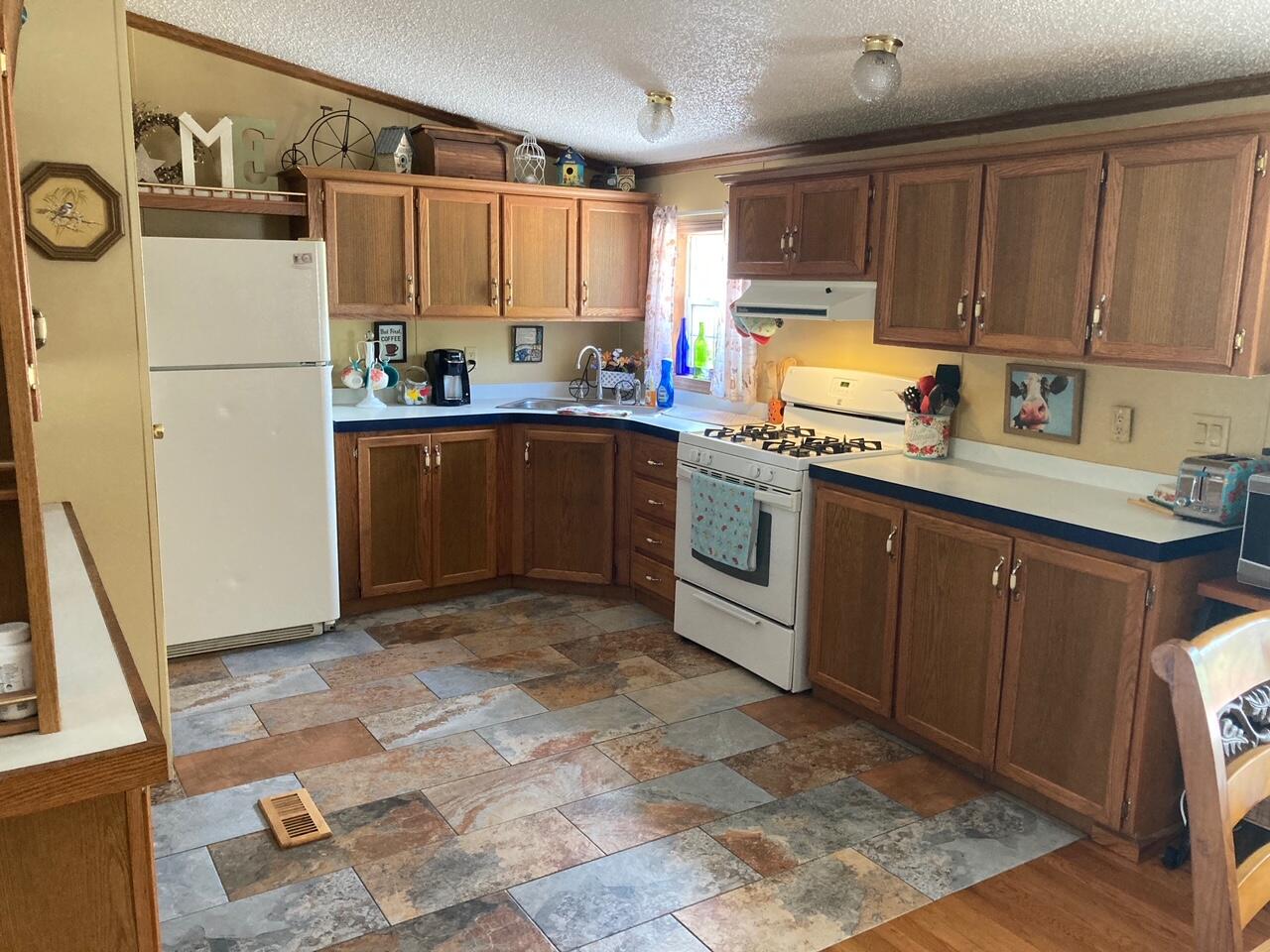 15626 Steinberg Road Wellston, MI 49689 - Photo 3 of 26 IMG_6638