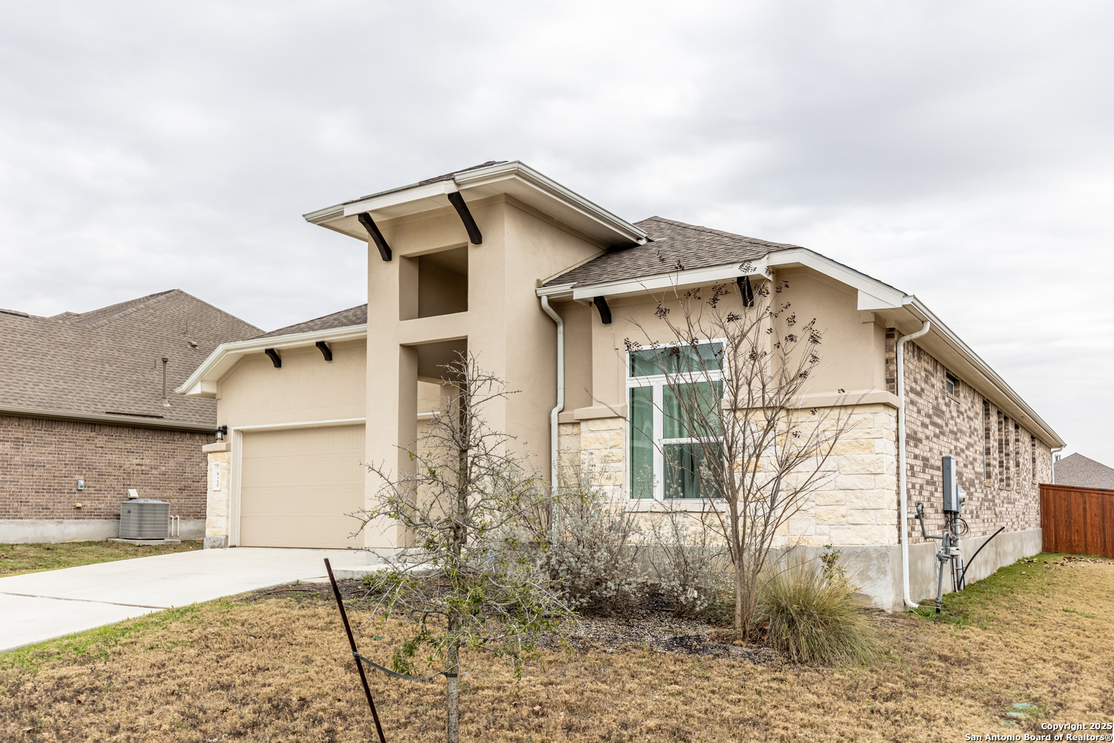 920 Foxbrook Way Cibolo, TX 78108 - Photo 2 of 46