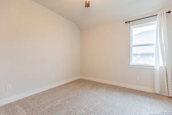 $2,550 | 920 Foxbrook Way, Cibolo, TX 78108