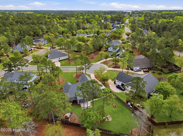 $668,900 | 40 Stonegate Circle, Hampstead, NC 28443