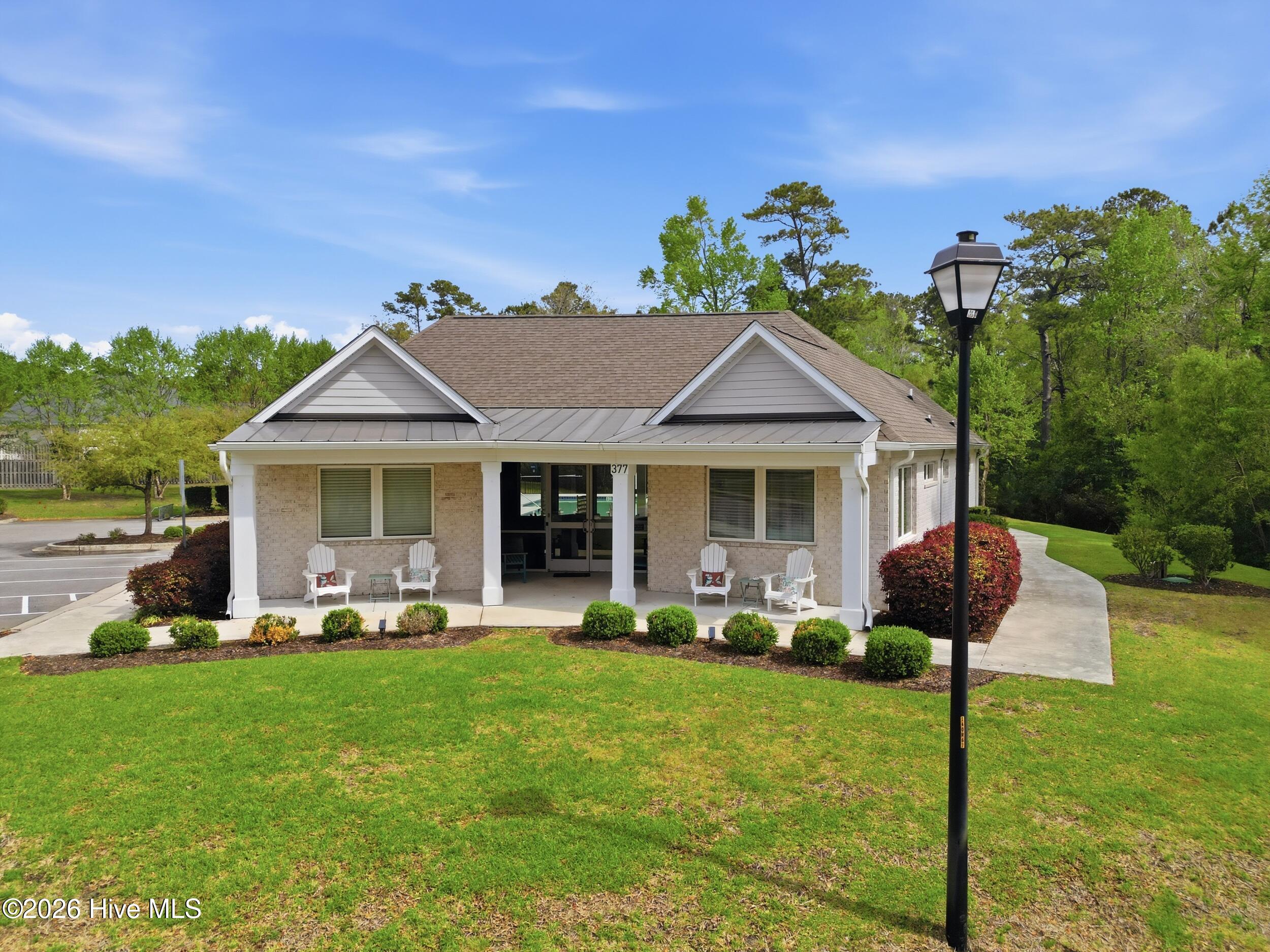40 Stonegate Circle Hampstead, NC 28443 - Photo 25 of 42 33_poolhouse