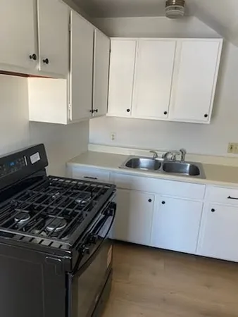 $1,575 | 52 Forest Street, Unit 3, Fall River, MA 02721