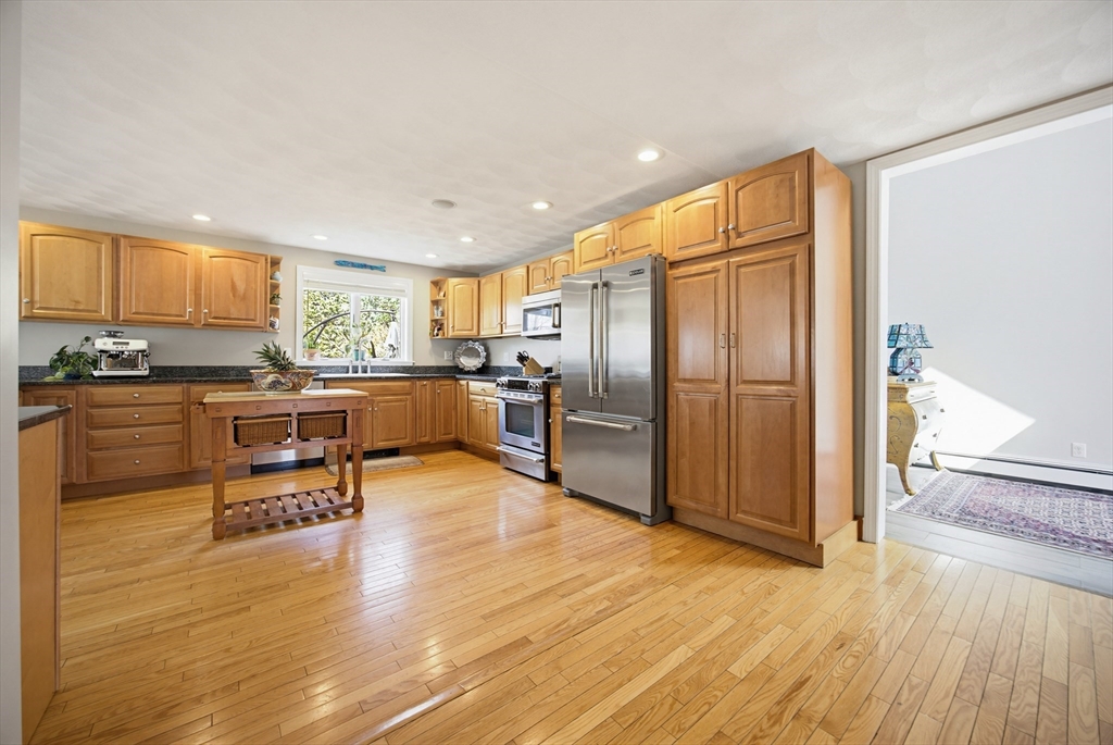 2 Sunset Road Salem, MA 01970 - Photo 8 of 27