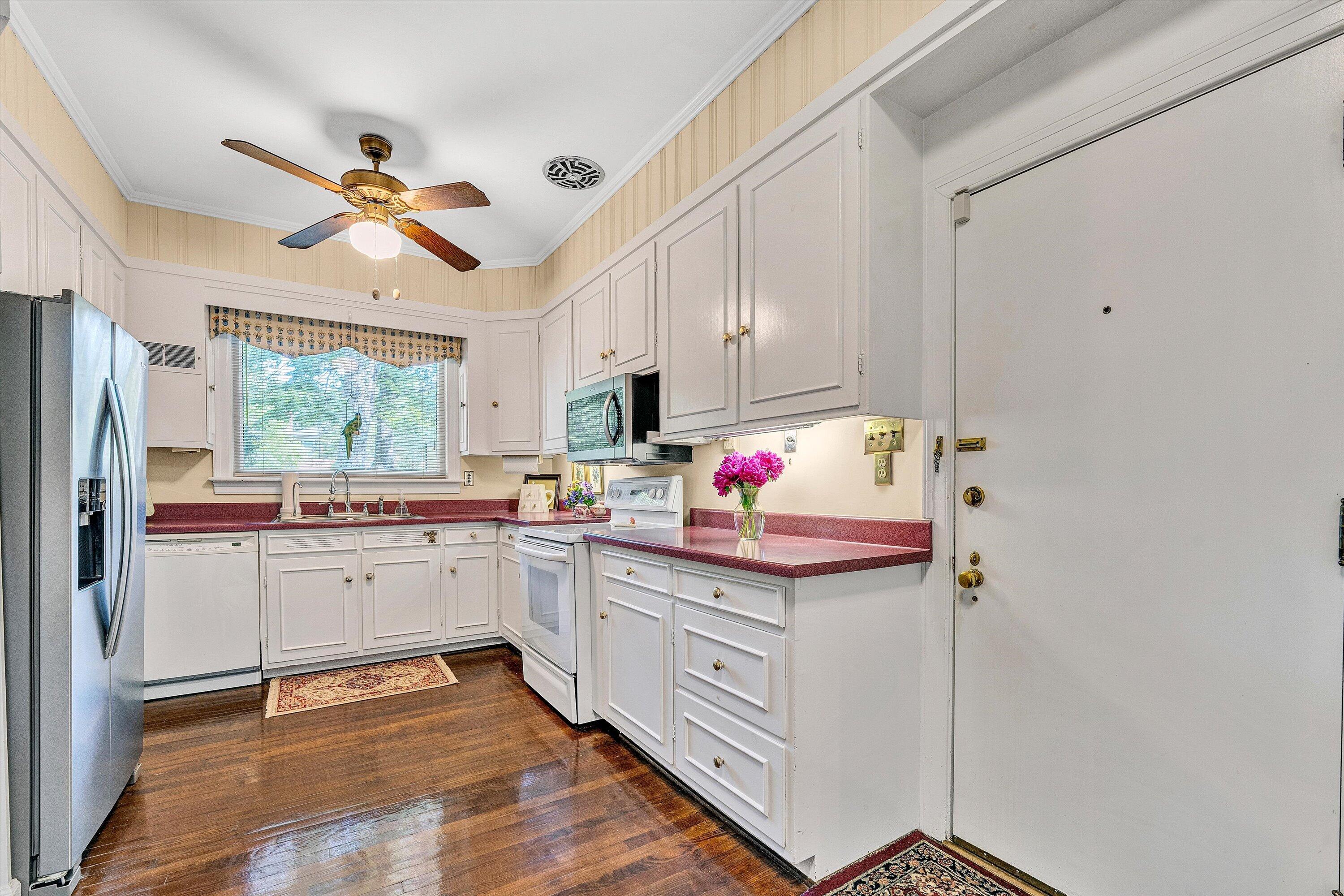 1307 Valley View Road Martinsville, VA 24112 - Photo 14 of 45 14-SGP-85