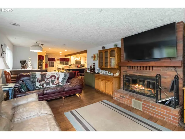 $865,000 | 17833 Northeast 209th Street, Battle Ground, WA 98604