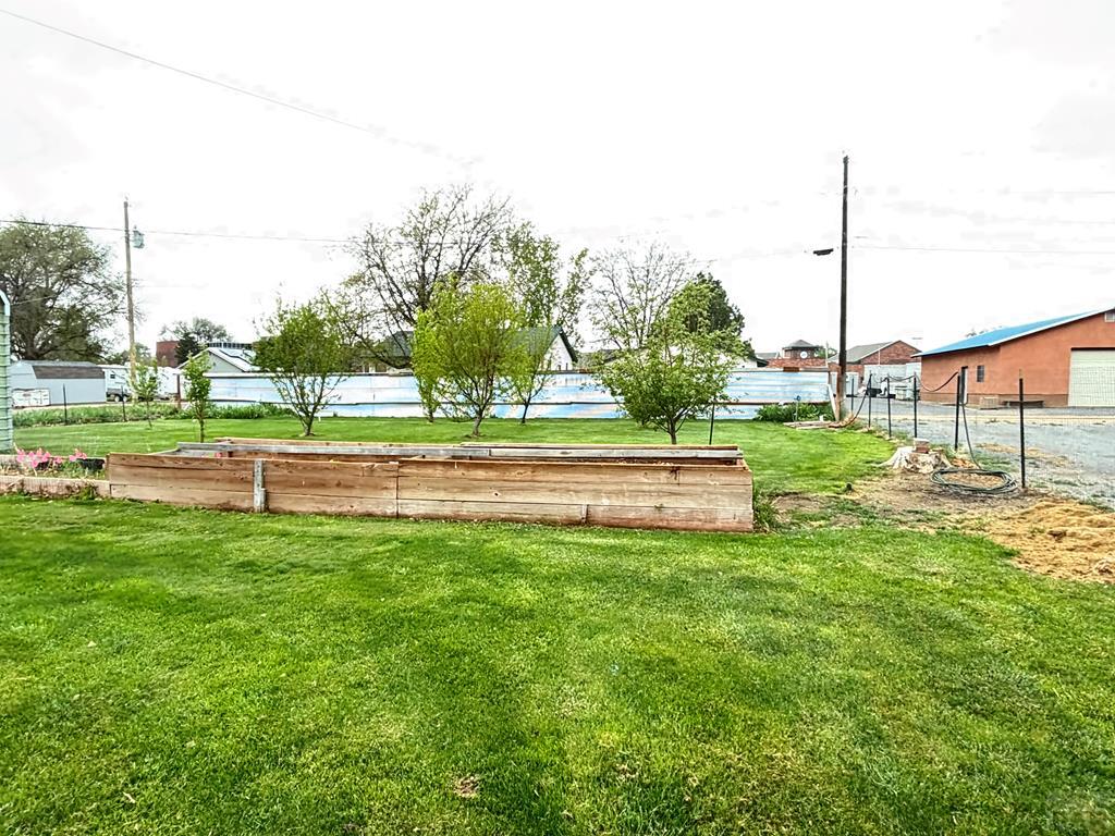 612 9th Street Fowler, CO 81039 - Photo 9 of 25