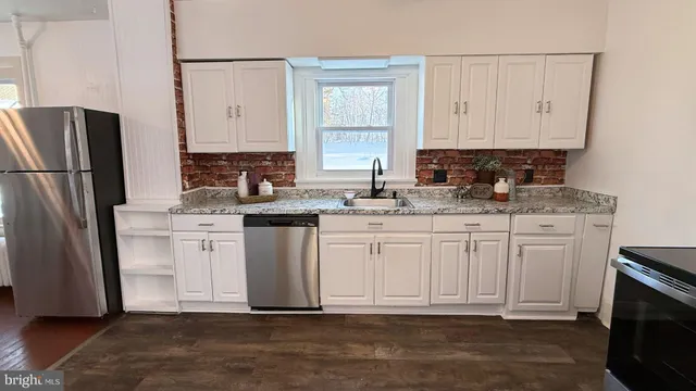 $419,900 | 11 Newport Avenue, Parkesburg, PA 19365