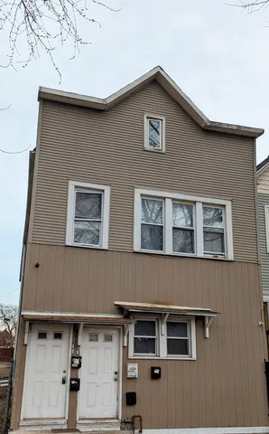 a house view with a outdoor space
