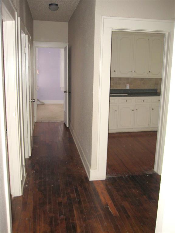 3140 View Street Fort Worth, TX 76103 - Photo 6 of 21 wooden floor in a gallery