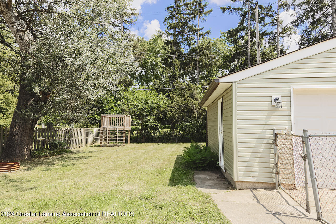 1218 Gould Road Lansing, MI 48917 - Photo 36 of 40 _DPH4689