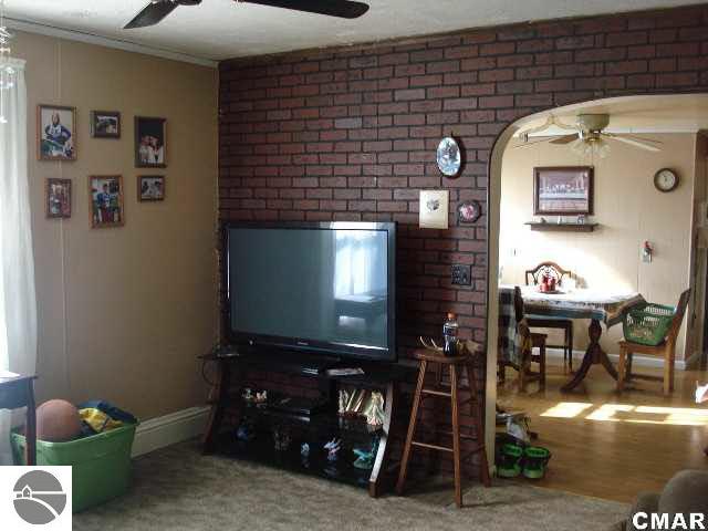 7660 West Broomfield Road Remus, MI 49340 - Photo 3 of 17 1768094-2.JPG