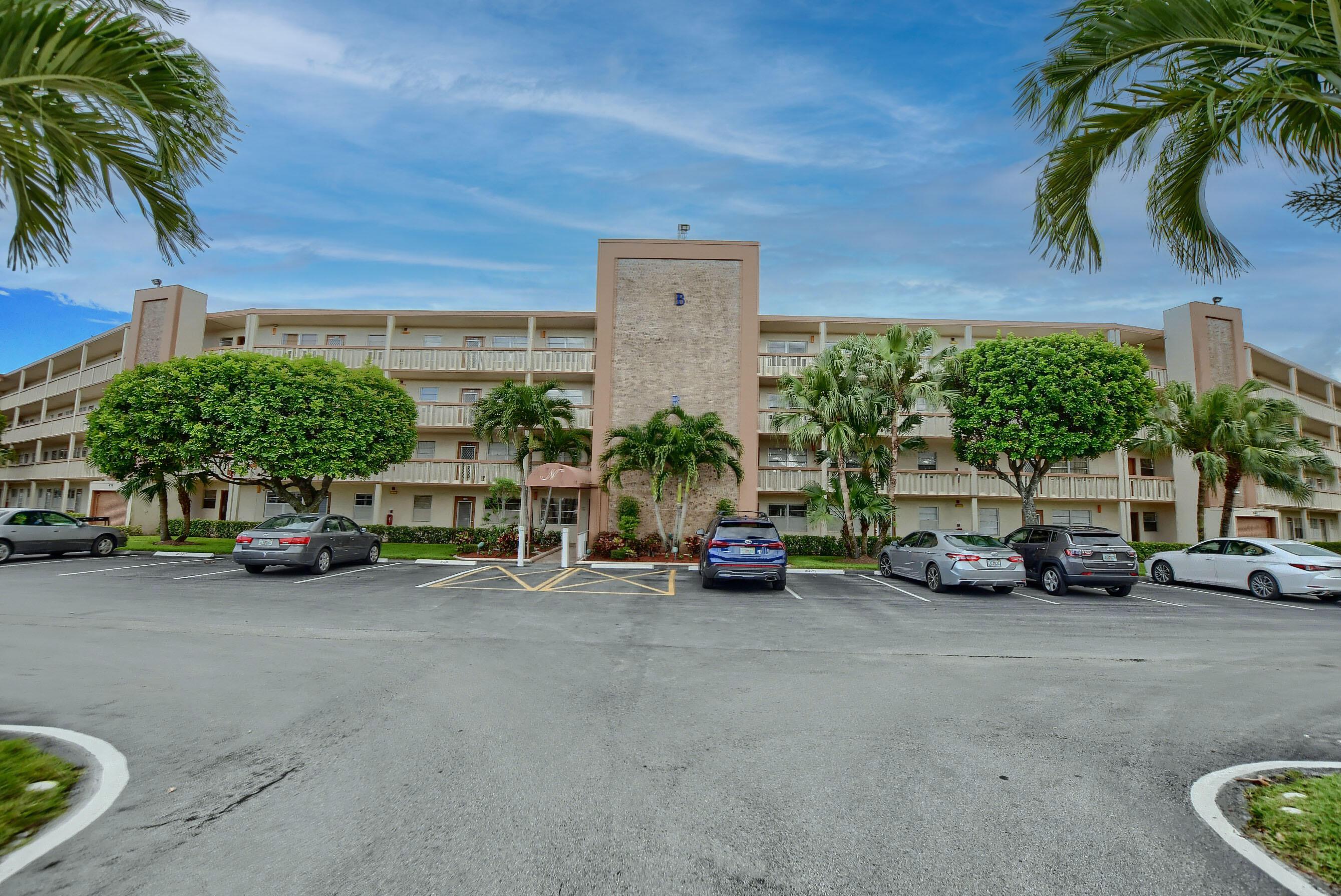 1029 Newcastle B Boca Raton, FL 33434 - Photo 1 of 23 Building Exterior