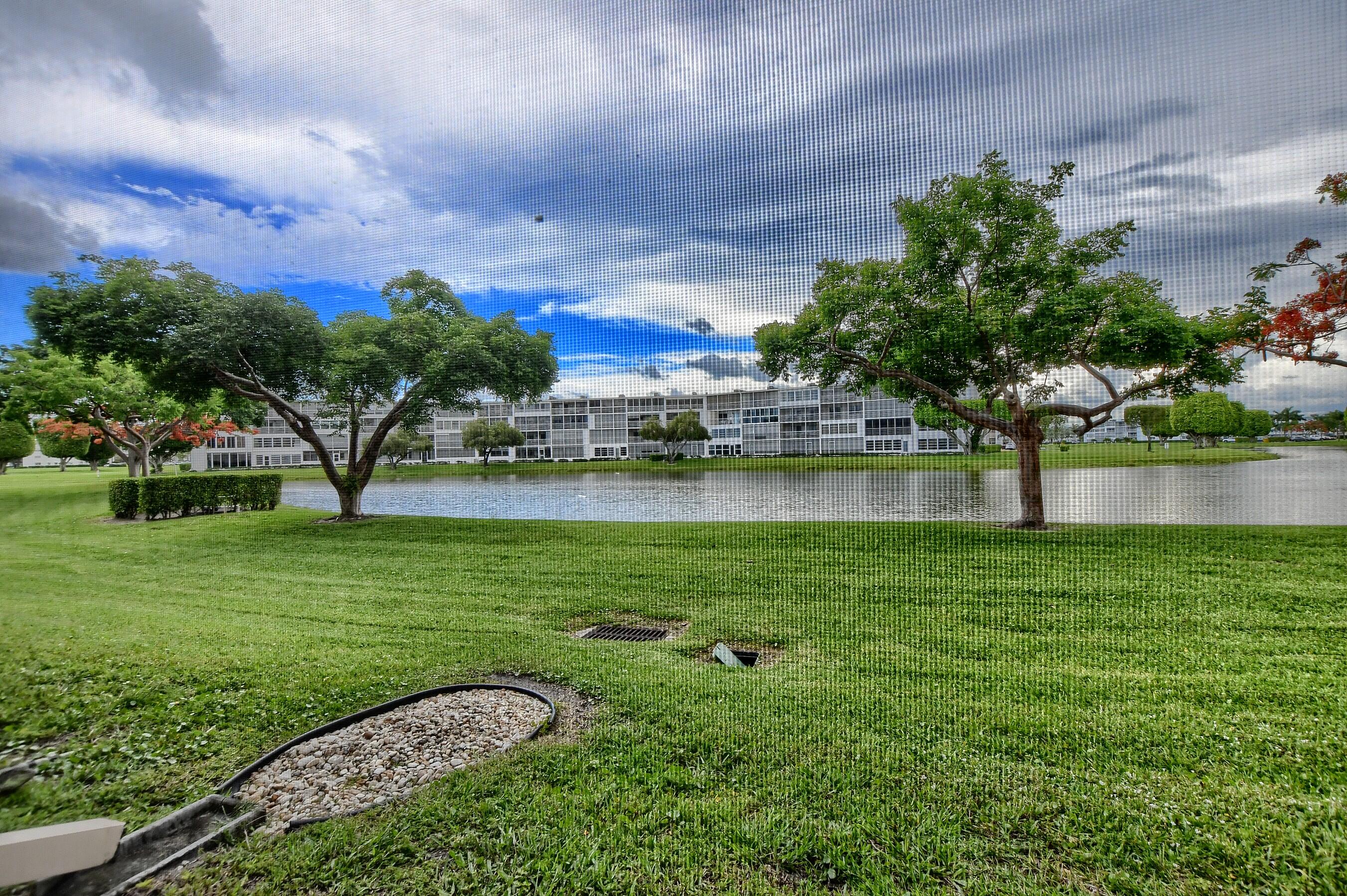 1029 Newcastle B Boca Raton, FL 33434 - Photo 20 of 23 Patio View