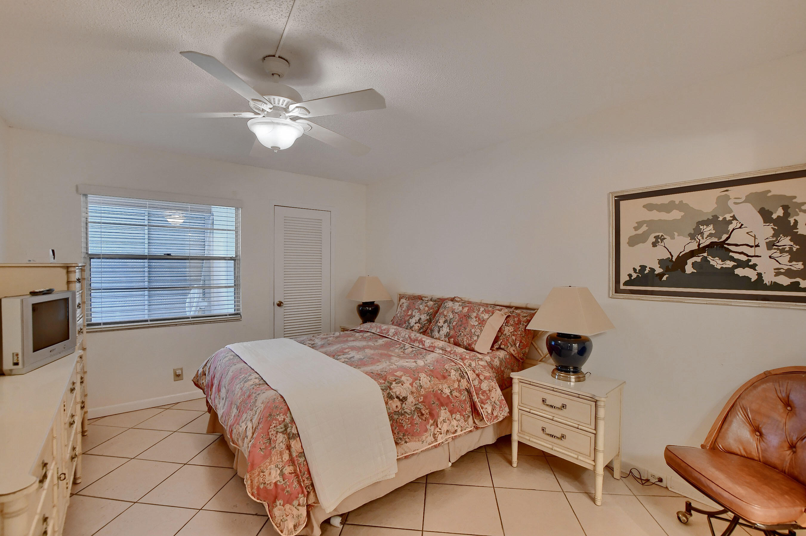 1029 Newcastle B Boca Raton, FL 33434 - Photo 10 of 23 Kitchen