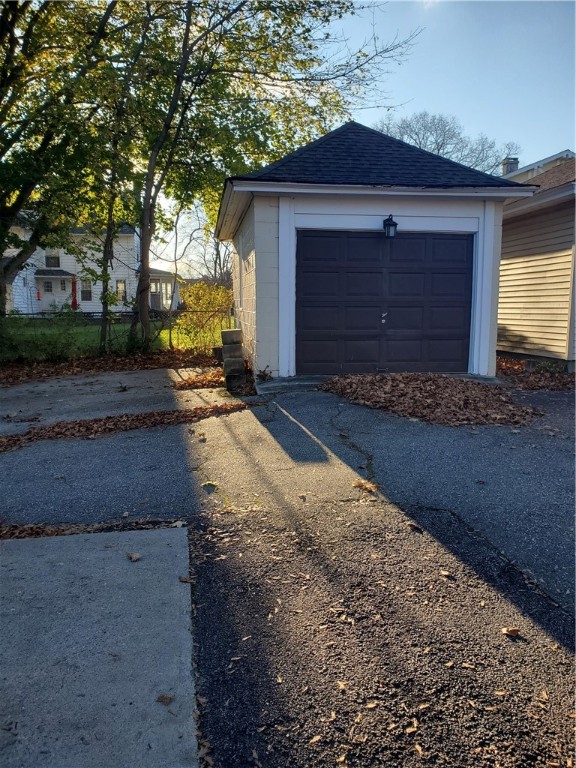 85 Woodland Road Woonsocket, RI 02895 - Photo 20 of 25 Gallery Image 20