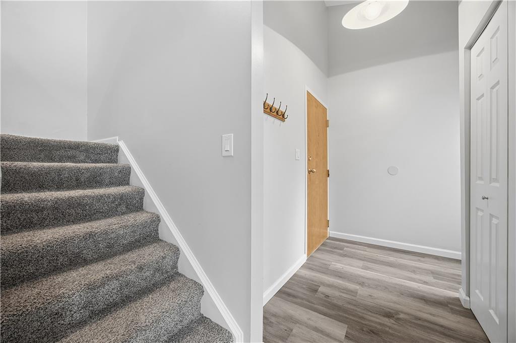 2212 Kenzie Road Pittsburgh, PA 15205 - Photo 22 of 36 a view of entryway