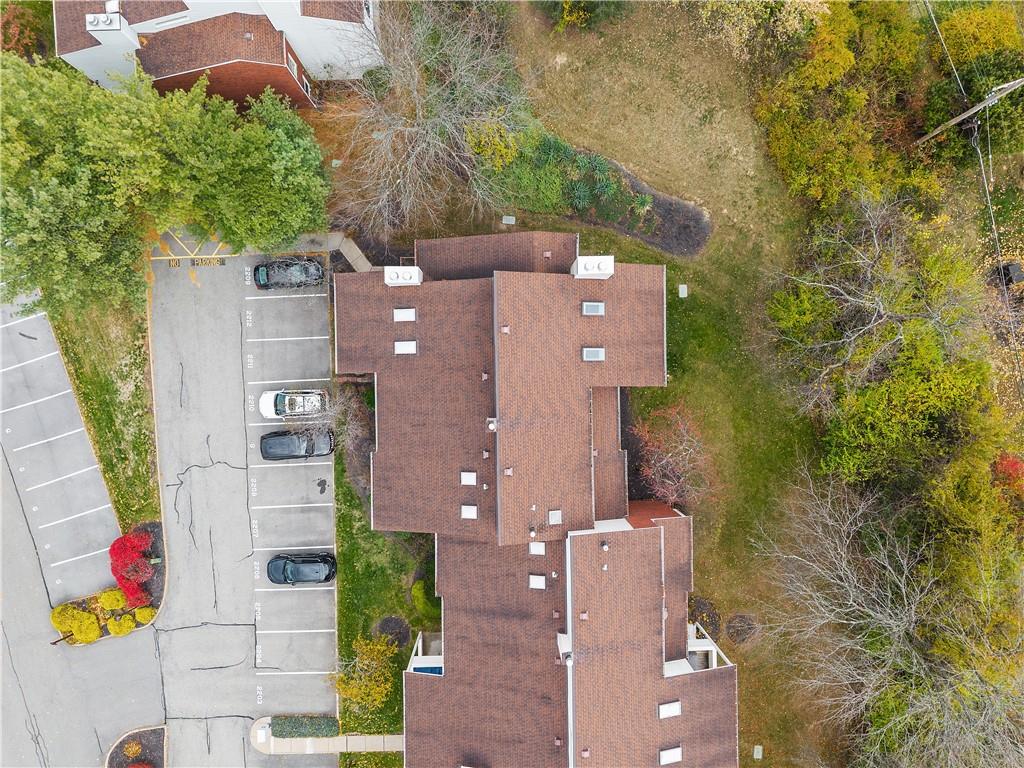 2212 Kenzie Road Pittsburgh, PA 15205 - Photo 34 of 36 an aerial view of residential houses with outdoor space and street view