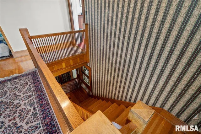 $230,000 | 216 West Poplar Street, Harrisburg, IL 62946