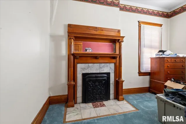 $230,000 | 216 West Poplar Street, Harrisburg, IL 62946