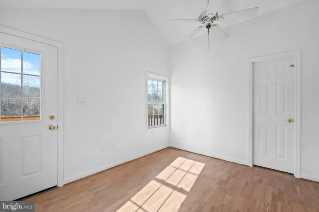 $2,500 | 137 Cambridge Street, Fredericksburg, VA 22405