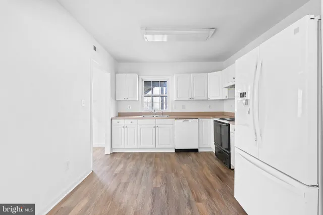 $2,500 | 137 Cambridge Street, Fredericksburg, VA 22405